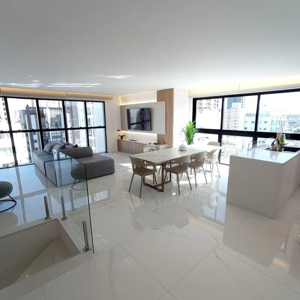 Apartamento, 4 quartos, 225 m² - Foto 1