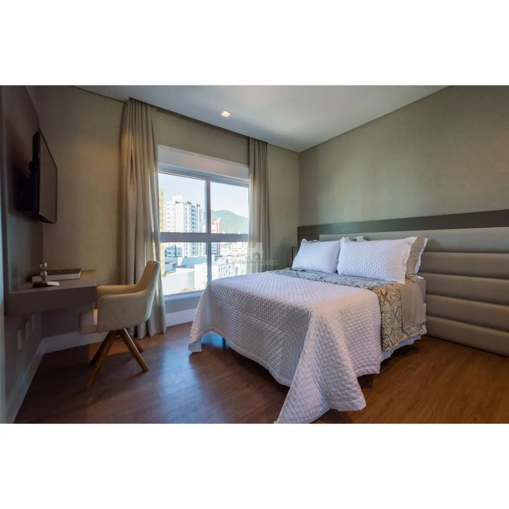 Apartamento, 3 quartos, 213 m² - Foto 1