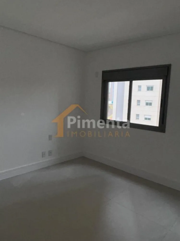 Apartamento, 3 quartos, 226 m² - Foto 11