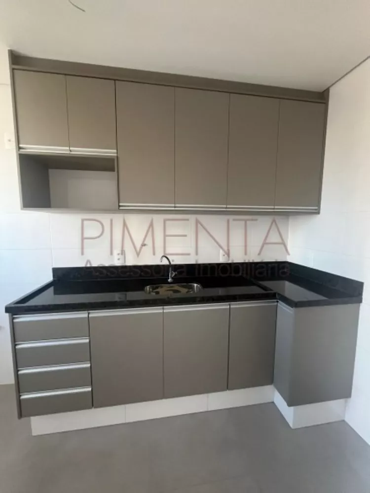 Apartamento à venda com 2 quartos, 63m² - Foto 2