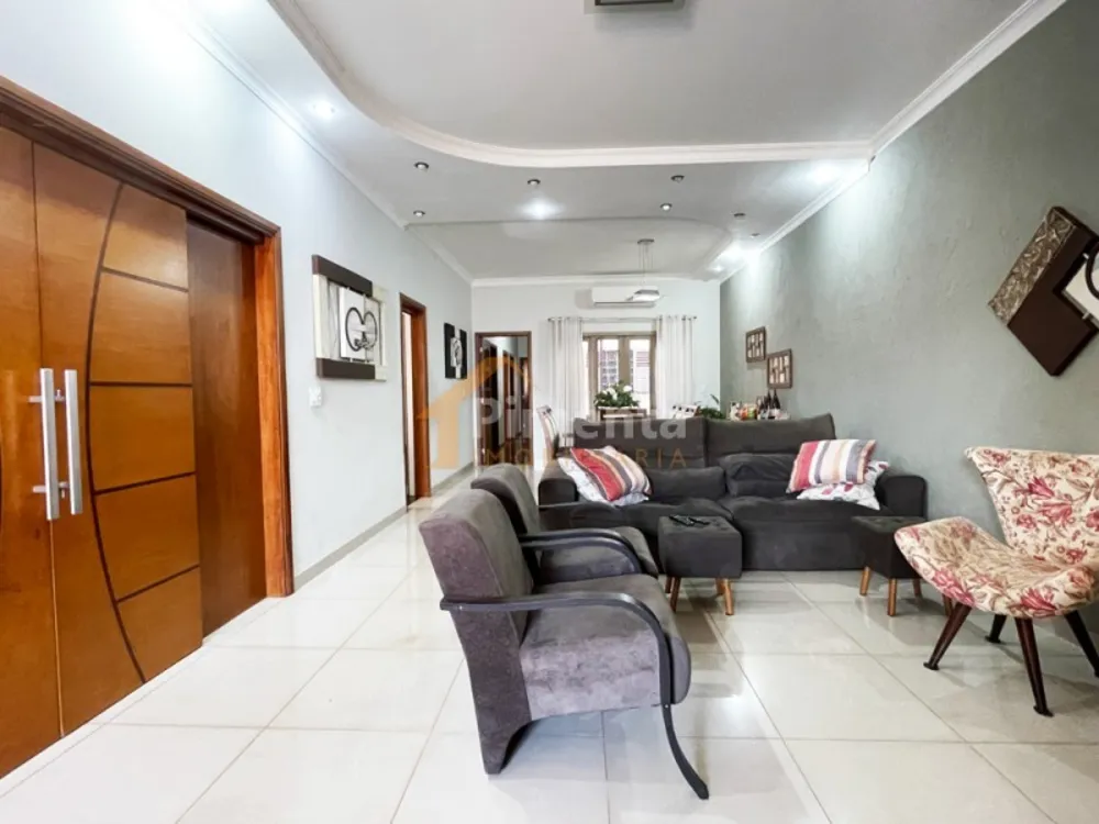 Casa, 3 quartos, 380 m² - Foto 1