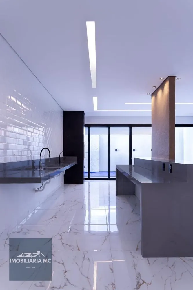 Casa, 3 quartos, 197 m² - Foto 4