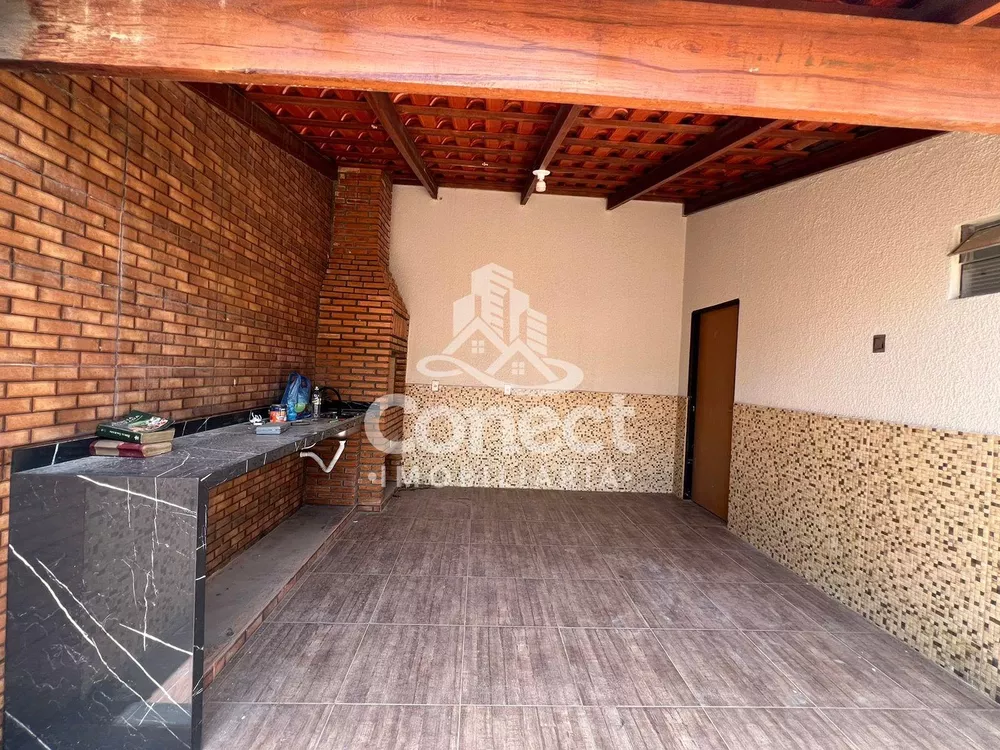 Casa à venda com 2 quartos, 100m² - Foto 4