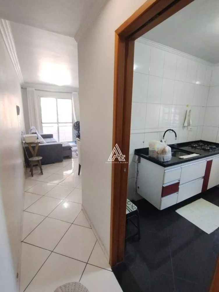 Apartamento à venda com 2 quartos, 57m² - Foto 3