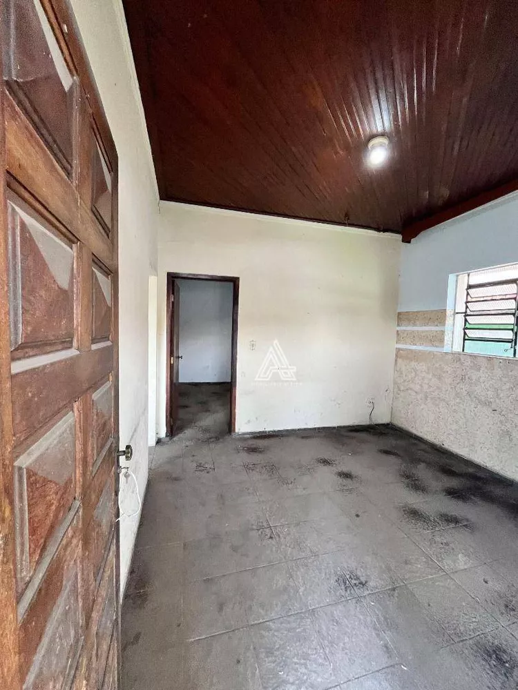 Casa à venda com 1 quarto, 90m² - Foto 4