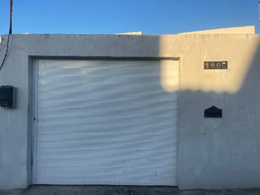 Casa, 2 quartos, 932 m² - Foto 2