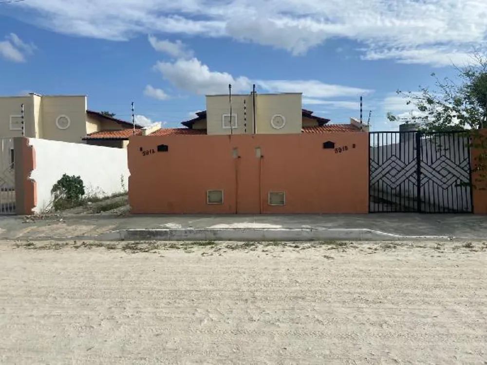 Casa, 2 quartos, 198 m² - Foto 1