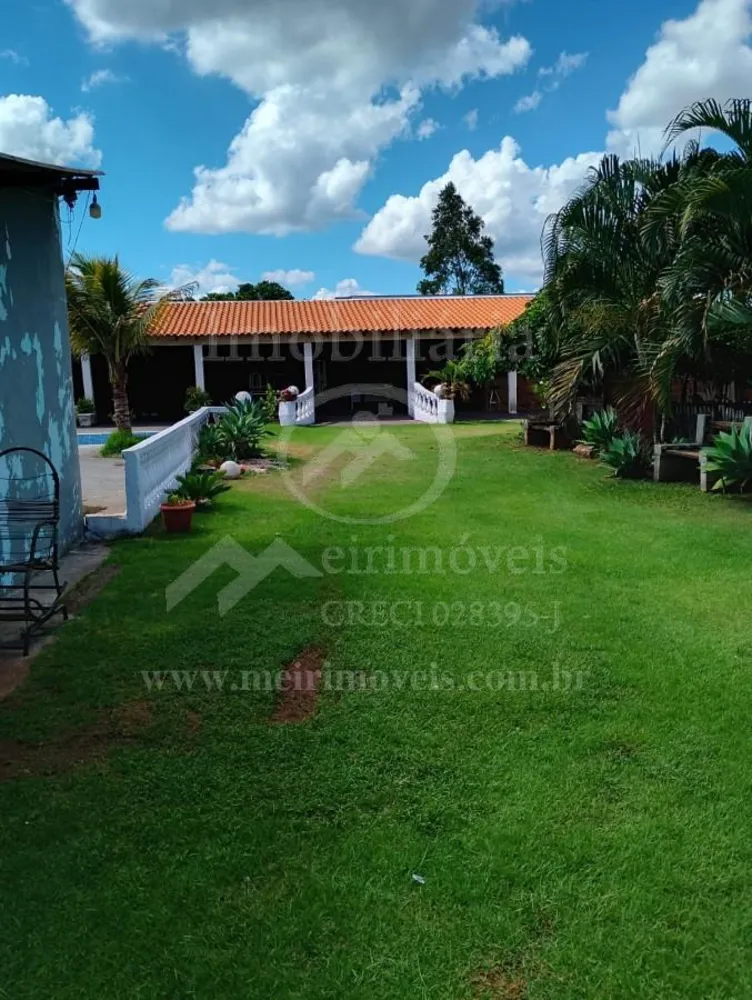 Chácara, 2 quartos, 1025 m² - Foto 1