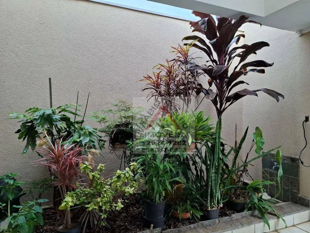 Sobrado, 4 quartos, 210 m² - Foto 2