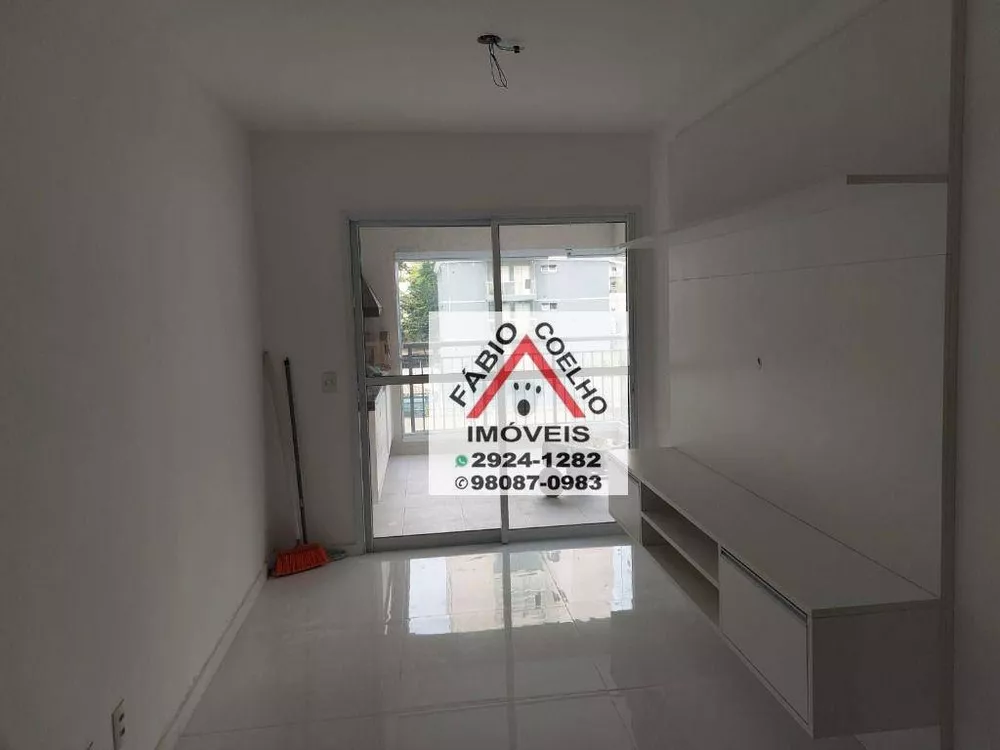 Apartamento à venda com 2 quartos, 66m² - Foto 3