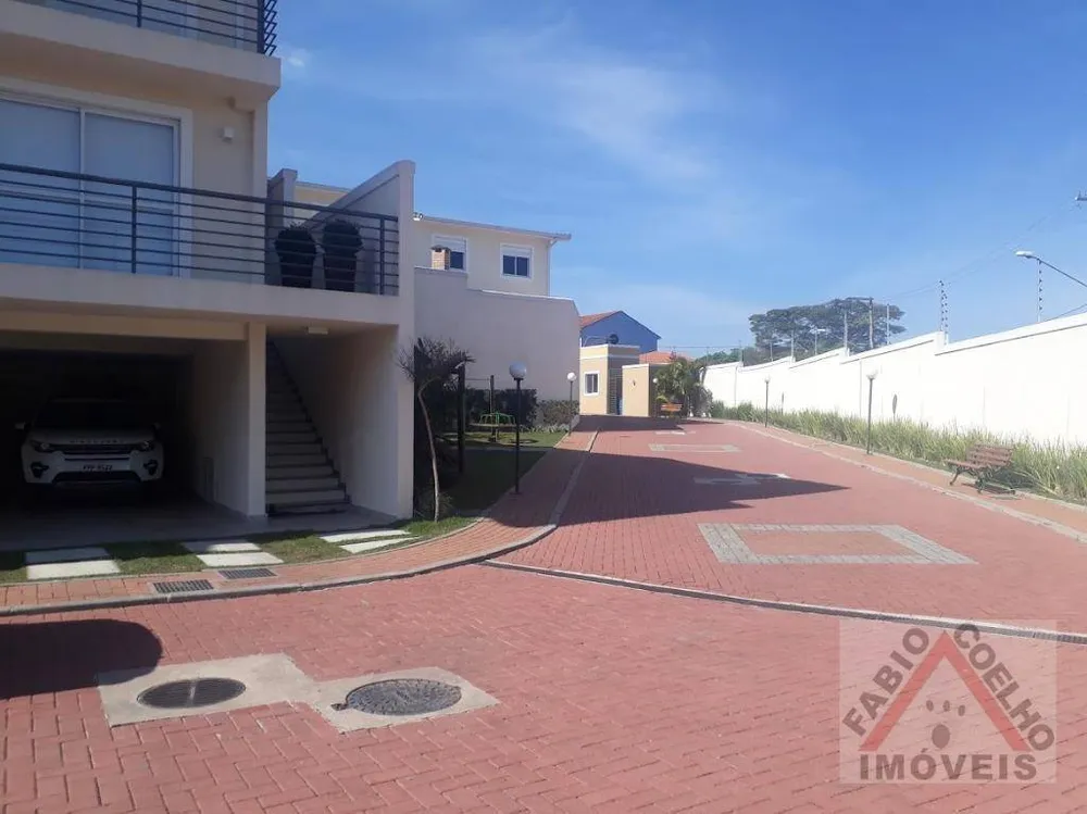 Sobrado, 4 quartos, 240 m² - Foto 1