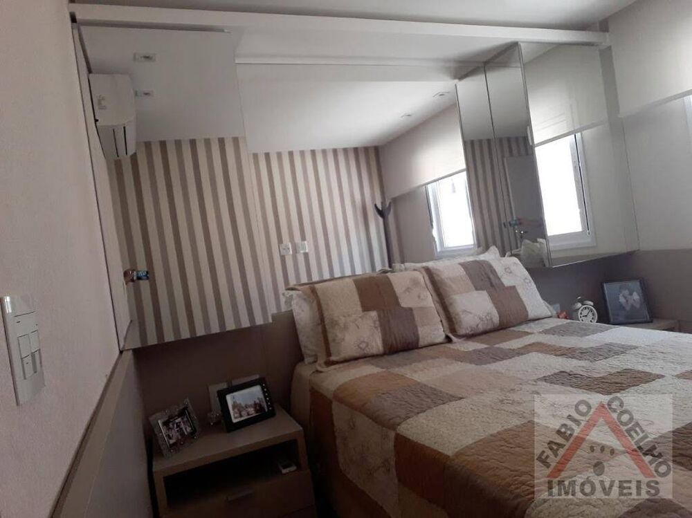 Sobrado, 4 quartos, 240 m² - Foto 1