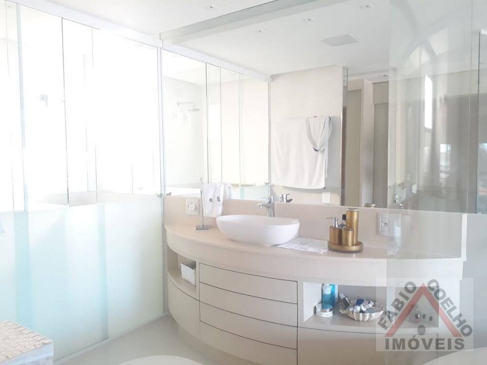Sobrado à venda com 4 quartos, 240m² - Foto 3