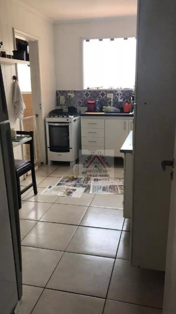 Apartamento à venda com 2 quartos, 70m² - Foto 4