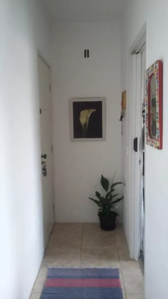 Apartamento à venda com 2 quartos, 60m² - Foto 9