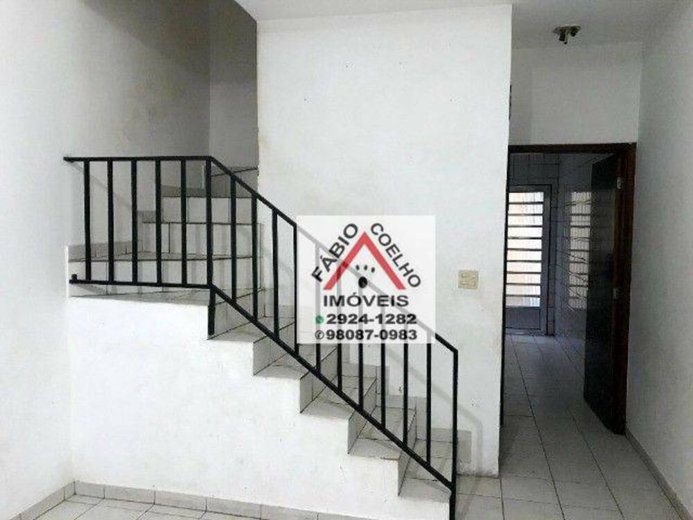 Sobrado à venda com 2 quartos, 80m² - Foto 3