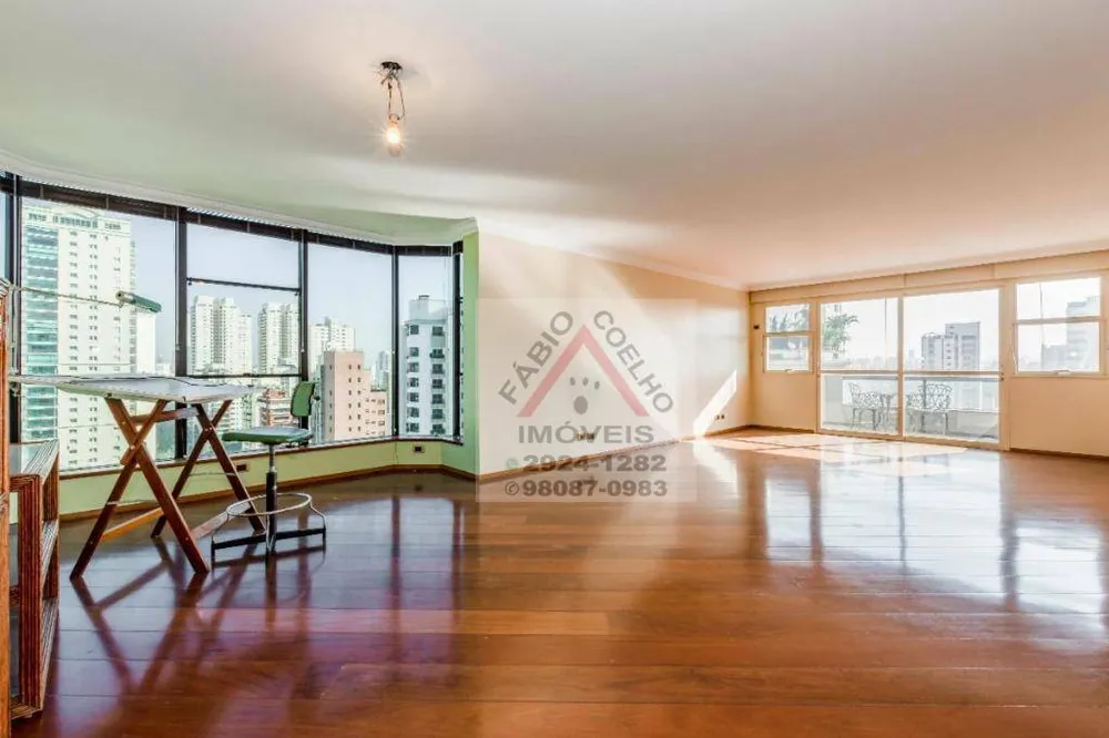 Apartamento, 3 quartos, 236 m² - Foto 2