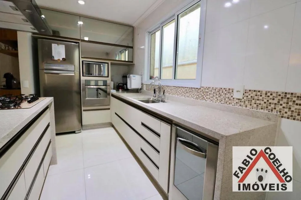 Casa, 3 quartos, 184 m² - Foto 1