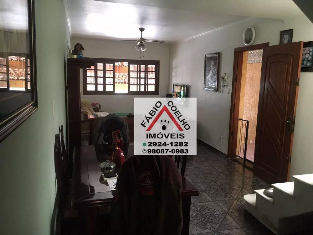 Sobrado à venda com 3 quartos, 140m² - Foto 1