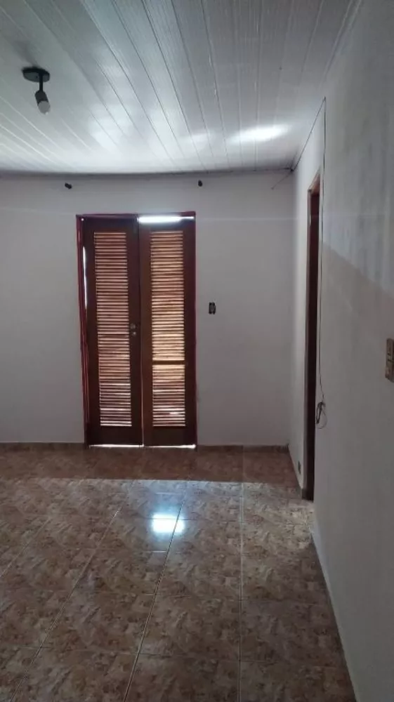 Sobrado à venda com 5 quartos, 132m² - Foto 1