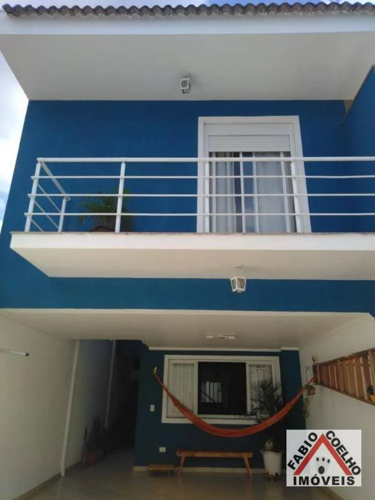 Sobrado, 3 quartos, 210 m² - Foto 1