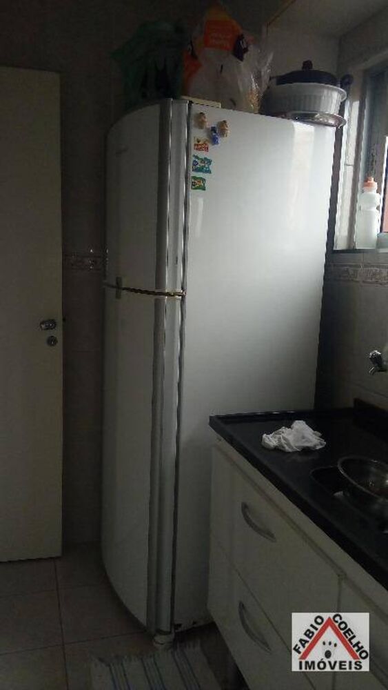 Apartamento à venda com 2 quartos, 60m² - Foto 2