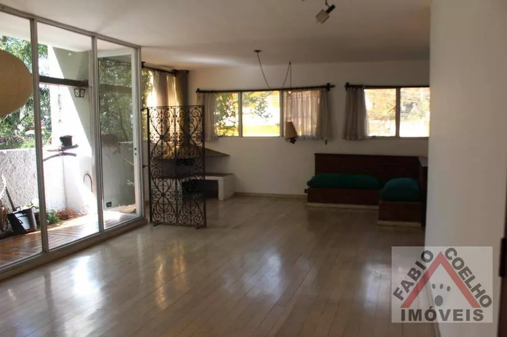 Apartamento à venda com 3 quartos, 300m² - Foto 4