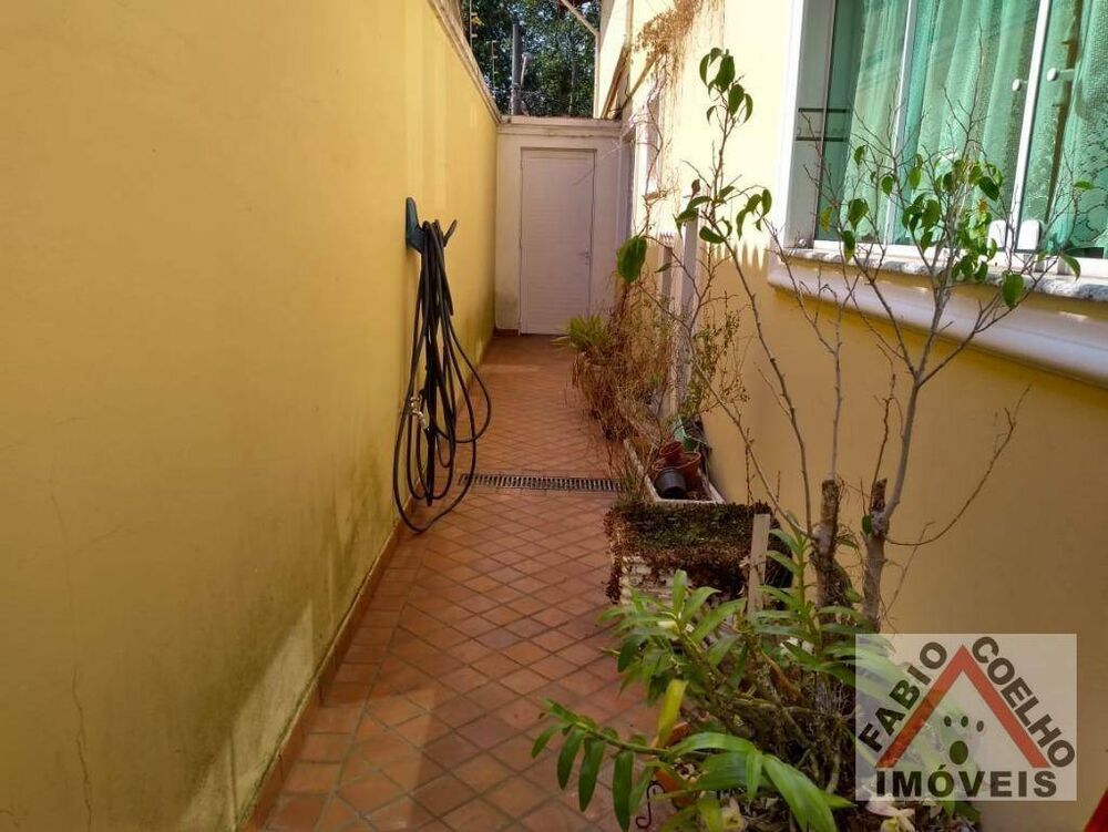 Sobrado à venda com 3 quartos, 188m² - Foto 4