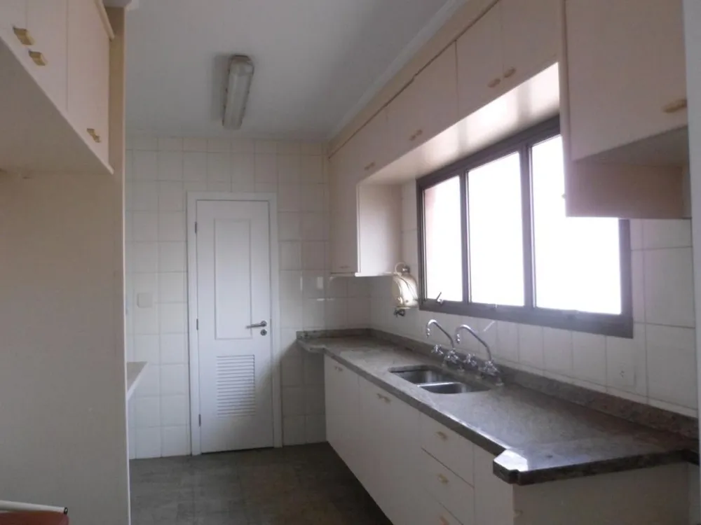 Apartamento, 4 quartos, 224 m² - Foto 2