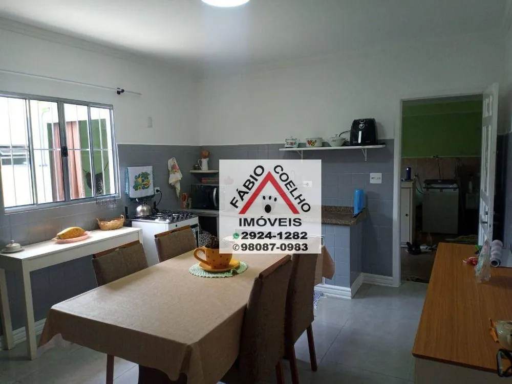 Casa, 3 quartos, 250 m² - Foto 4