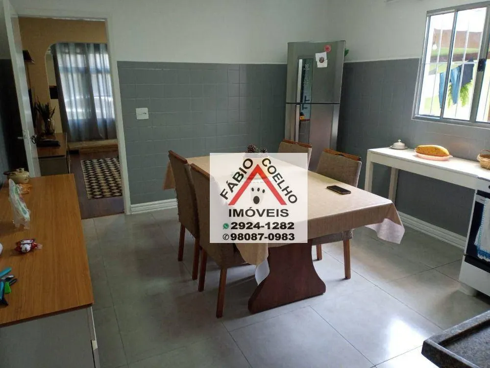 Casa, 3 quartos, 250 m² - Foto 3