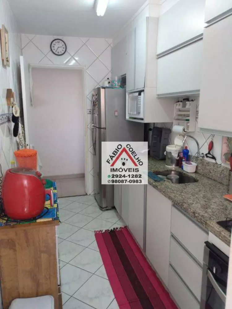 Apartamento à venda com 3 quartos, 70m² - Foto 3