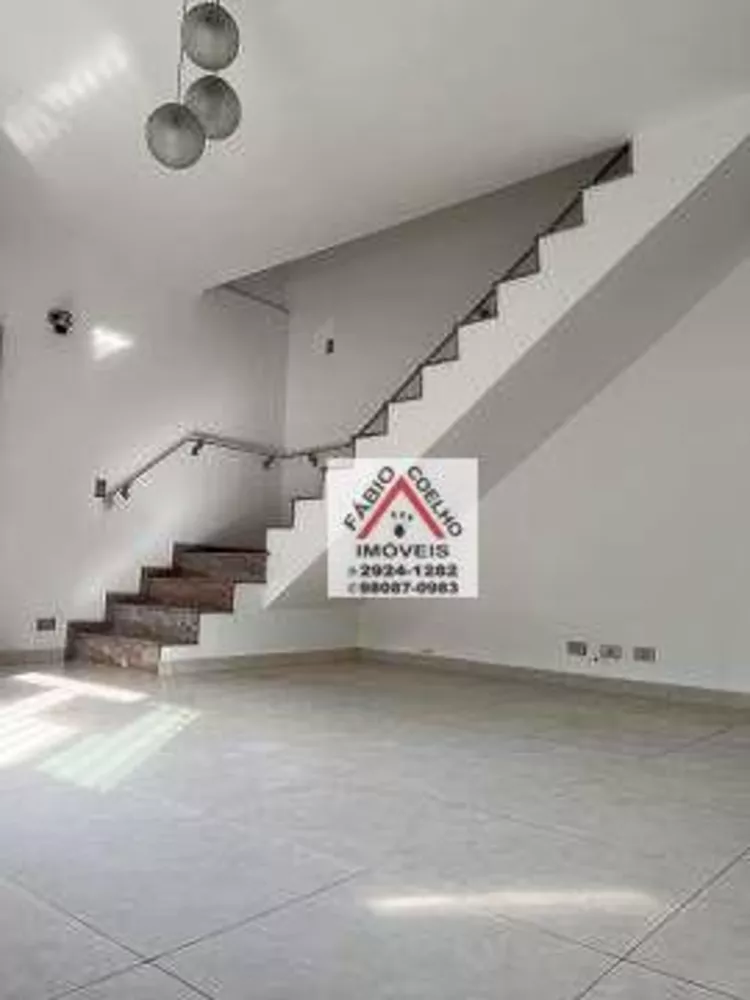 Sobrado à venda com 2 quartos, 161m² - Foto 1