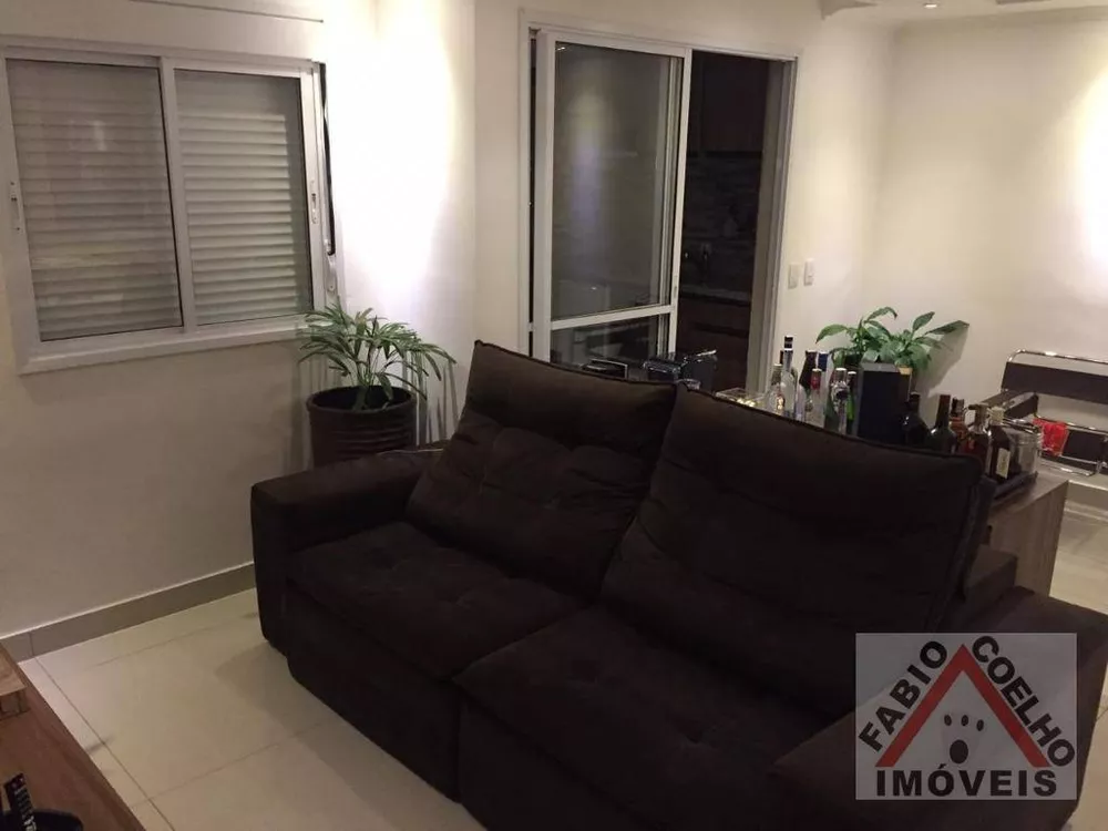 Apartamento à venda com 2 quartos, 75m² - Foto 3