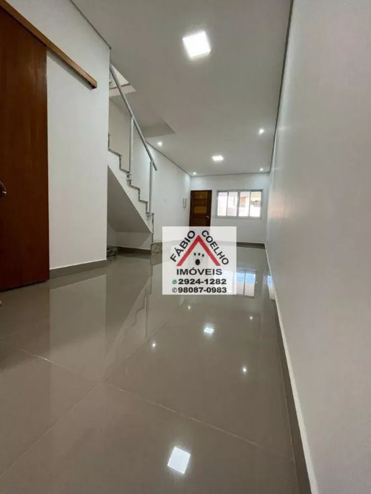 Sobrado à venda com 3 quartos, 120m² - Foto 2