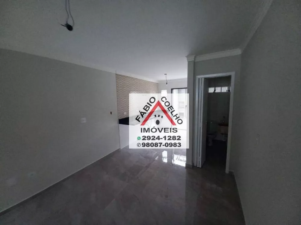 Sobrado à venda com 3 quartos, 110m² - Foto 1