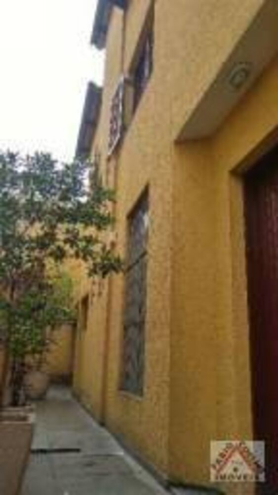Casa à venda com 3 quartos, 93m² - Foto 4