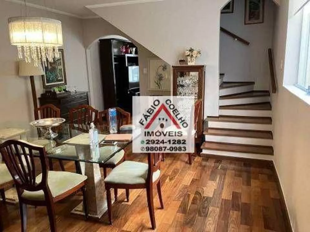 Sobrado à venda com 4 quartos, 180m² - Foto 1