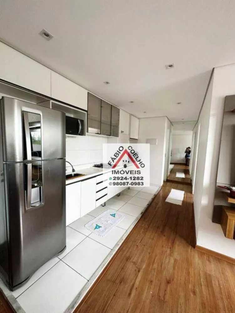 Apartamento à venda com 2 quartos, 42m² - Foto 3