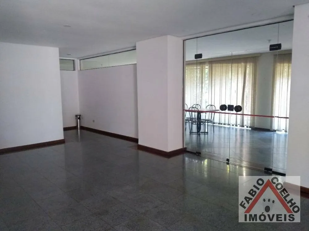 Apartamento, 3 quartos, 377 m² - Foto 1