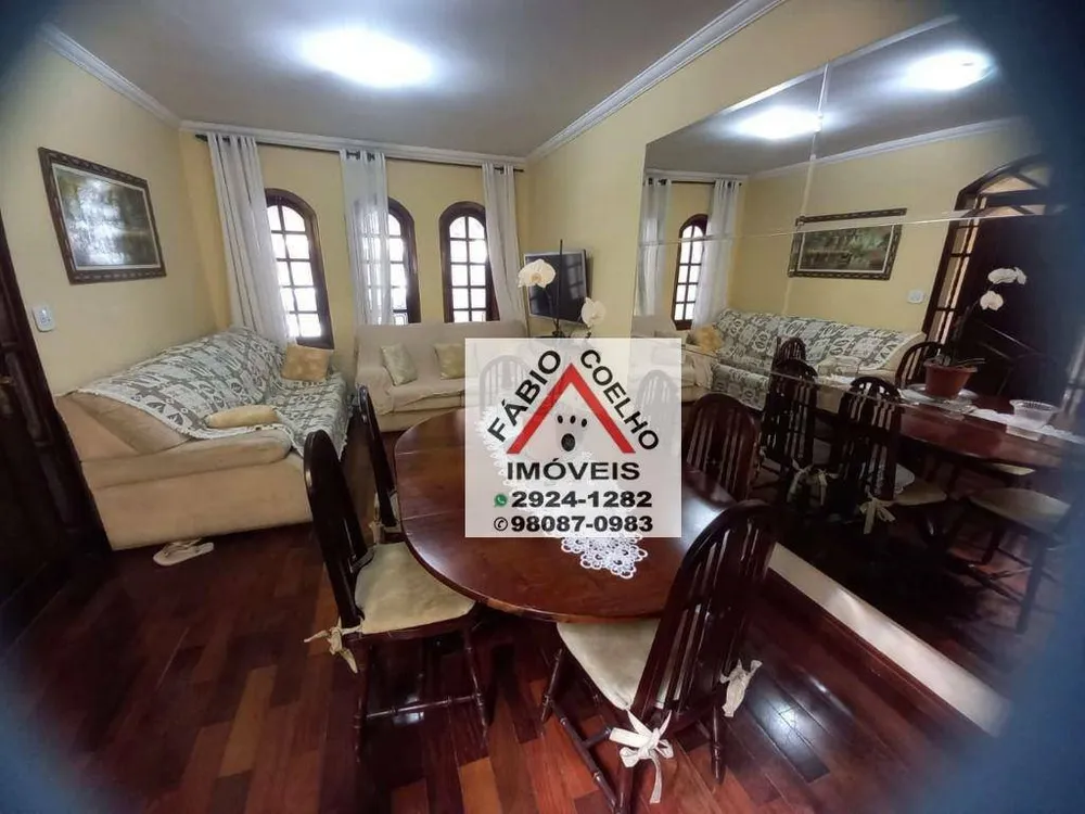 Sobrado, 3 quartos, 297 m² - Foto 1