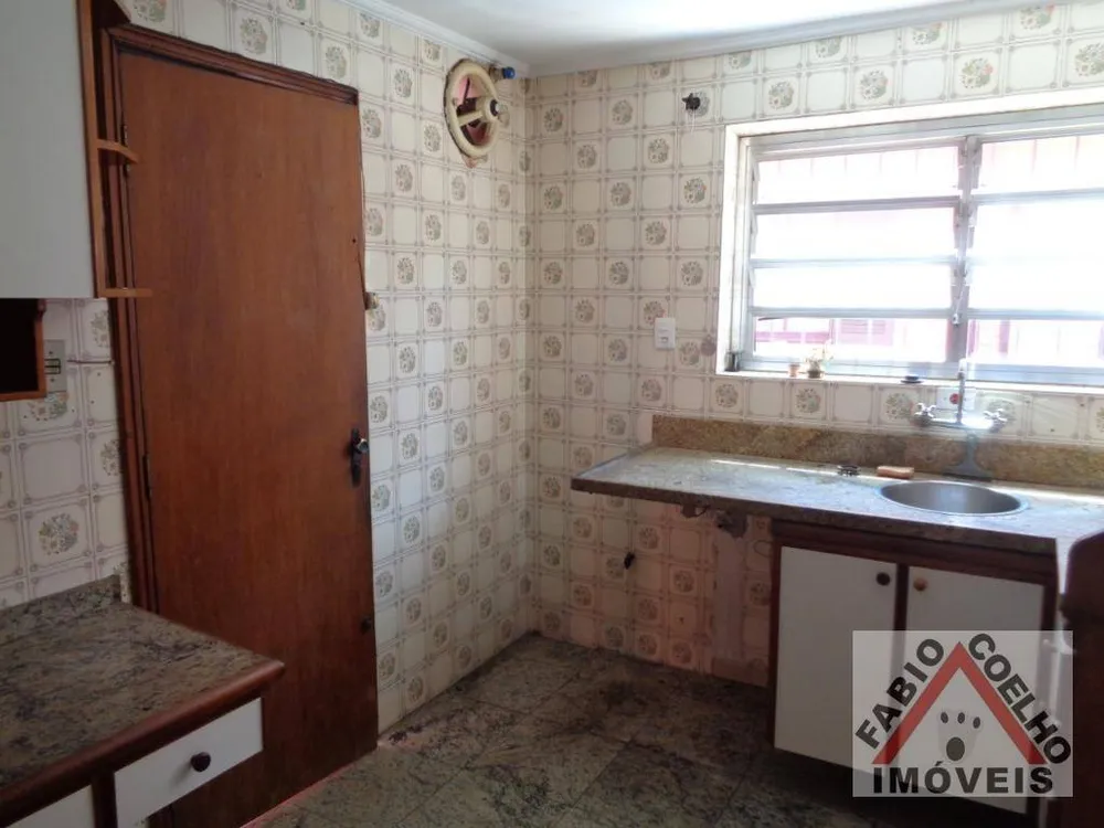 Casa, 3 quartos, 250 m² - Foto 1