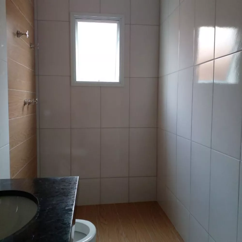 Sobrado à venda com 3 quartos, 128m² - Foto 1