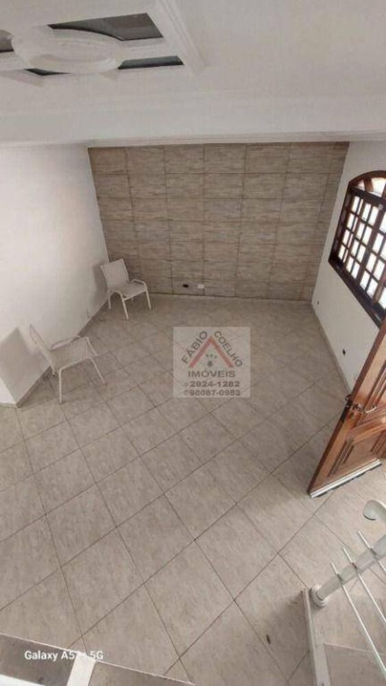 Sobrado à venda e aluguel com 3 quartos, 180m² - Foto 8