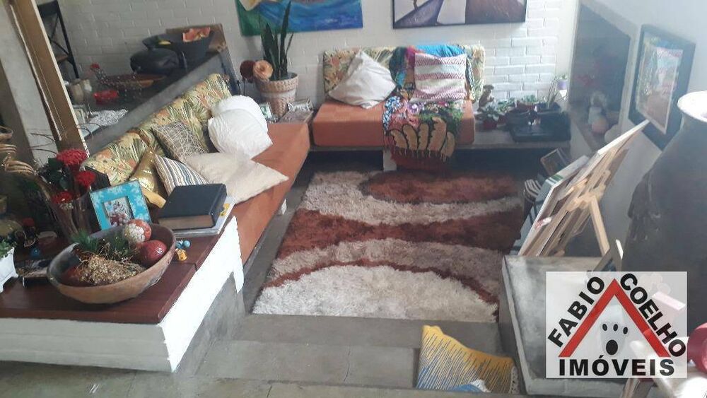 Sobrado, 3 quartos, 212 m² - Foto 1
