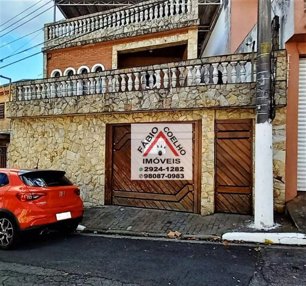 Sobrado à venda com 4 quartos, 250m² - Foto 1