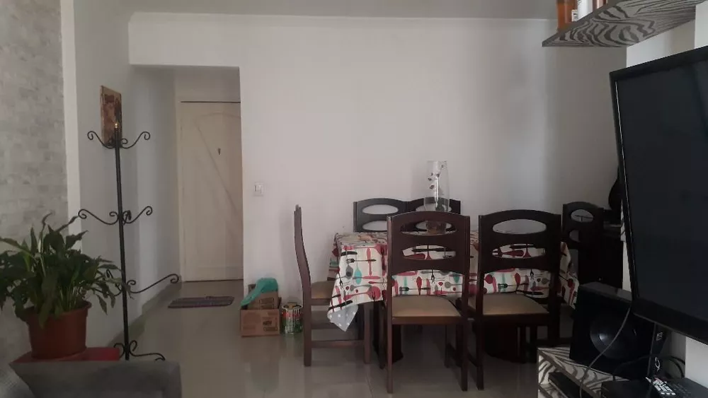 Apartamento à venda com 3 quartos, 81m² - Foto 2