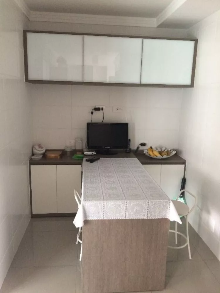 Apartamento à venda com 3 quartos, 138m² - Foto 2