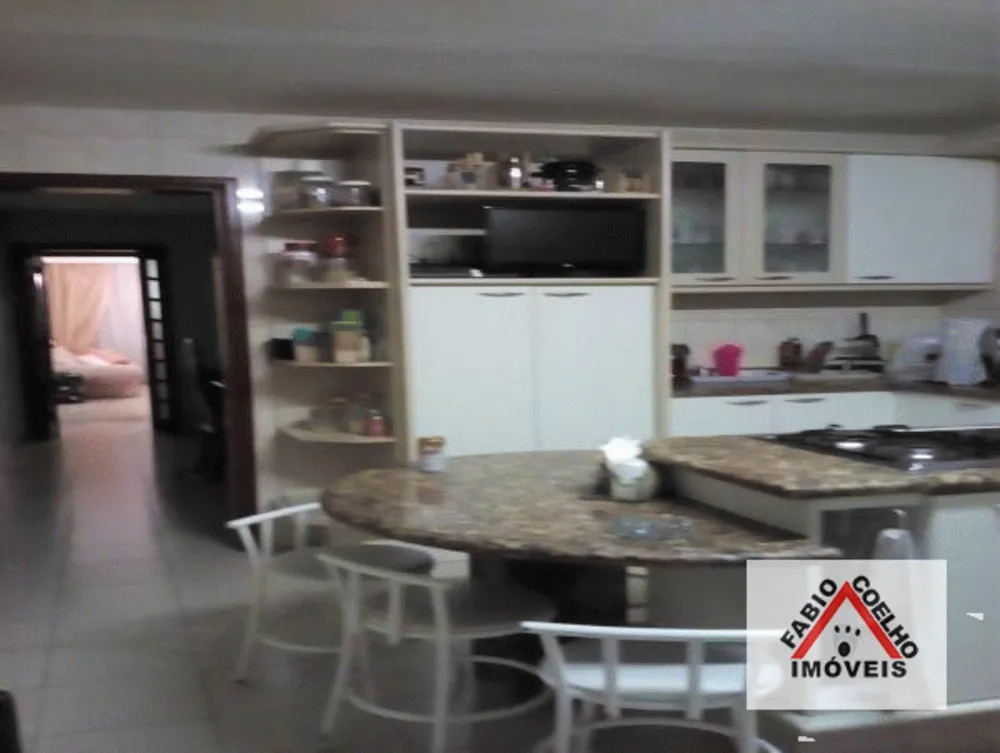 Casa, 3 quartos, 192 m² - Foto 1