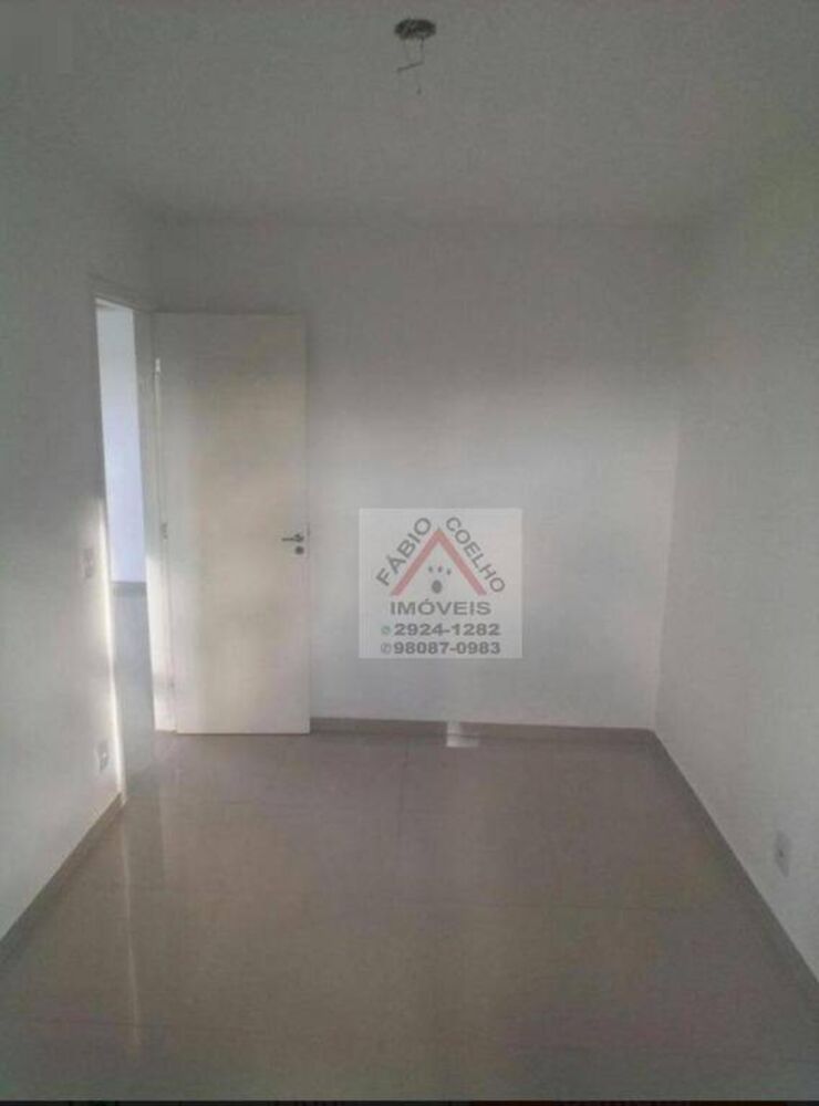 Apartamento à venda com 2 quartos, 65m² - Foto 3